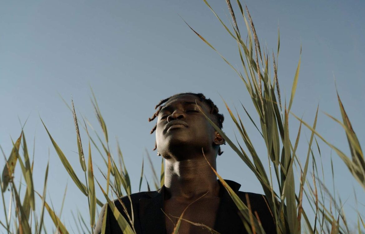 Holidays Abroad and Missing Home? Here’s How to Cope Emotionally